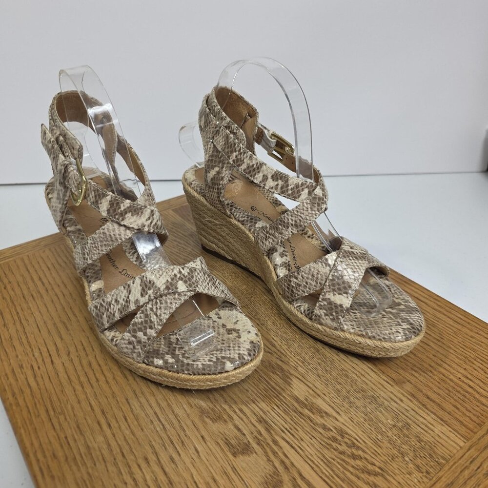 Sofft Wedge Sandals Womens Size 7.5M Beige Snake Print Espadrille Leather Shoes